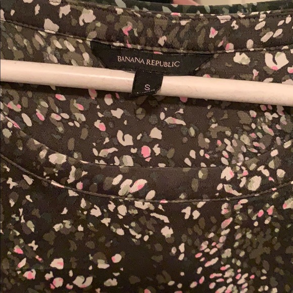 Green Banana Republic Blouse - Picture 3 of 5